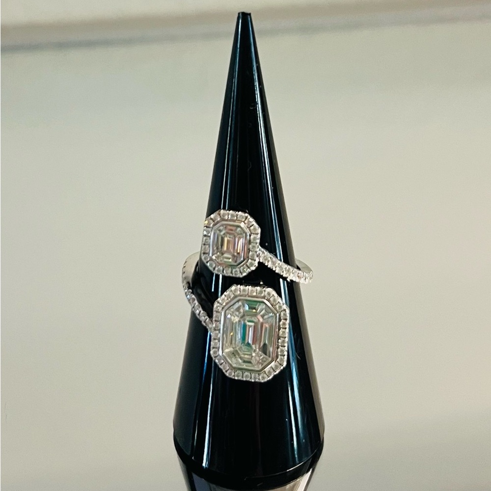 Diamond ring - Picture 2 of 2